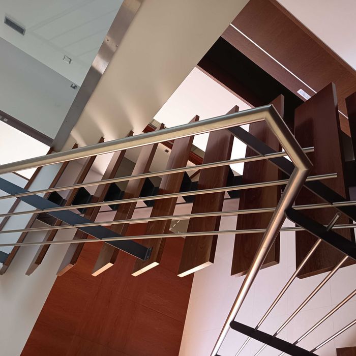 Escadas metálicas