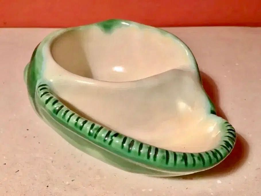 SECLA (atribuído a) - covilhete  pintado à mão - 16x10x7 cm/s