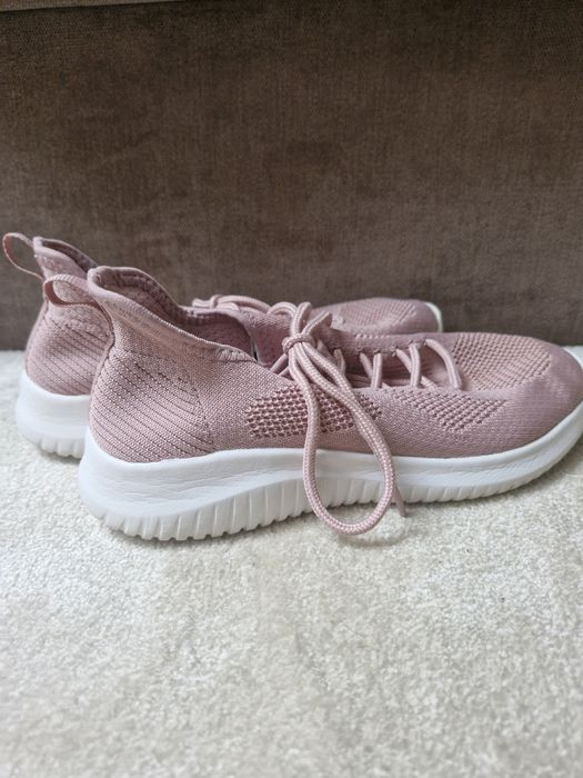 Buty Martes rozm 35, lekkie i wygodne