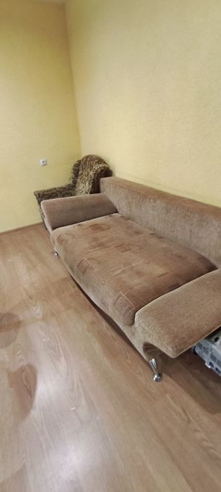 Здам 2 к Британська ,меблі, техніка.