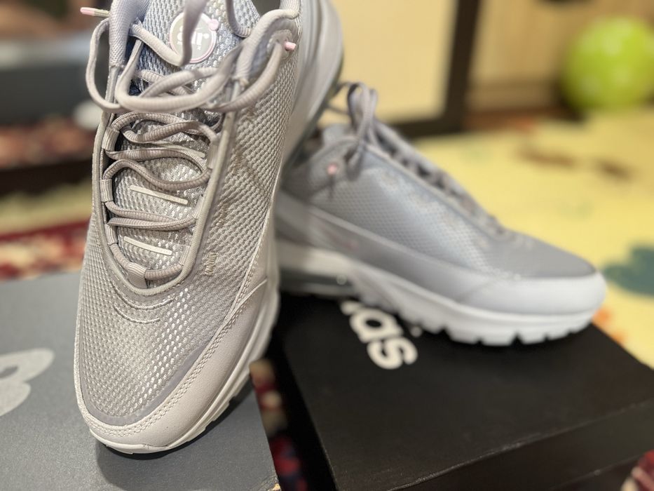 Nike Air Max 270