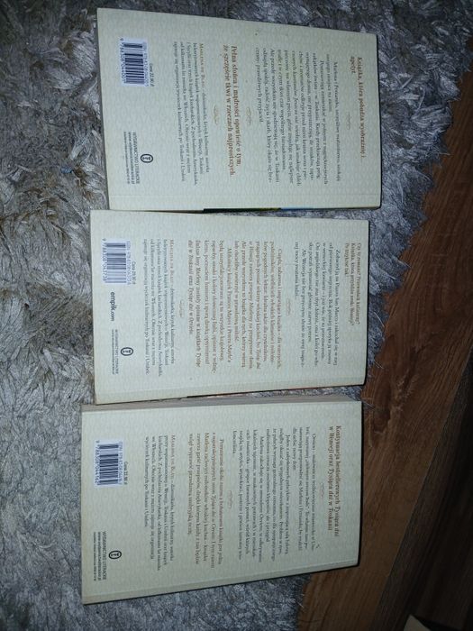 Komplet ksiazek   autora Marlena de Blasi