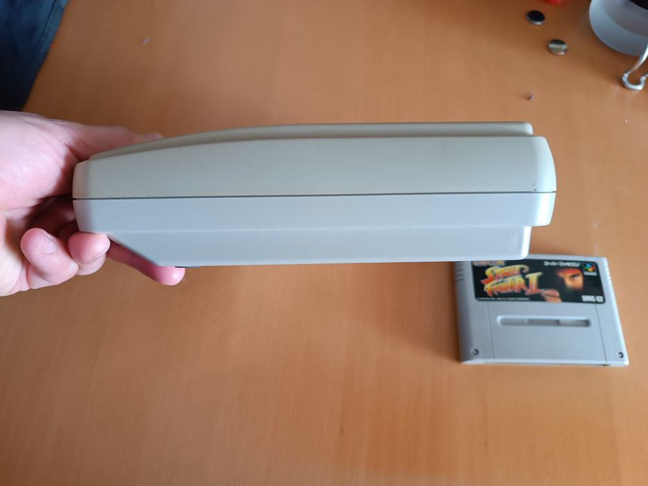 Super Famicom sem cabos e carregador + jogo