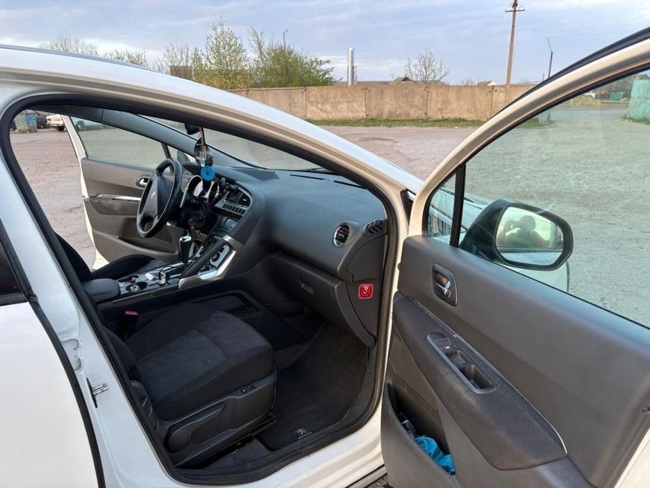 Продам Peugeot 3008