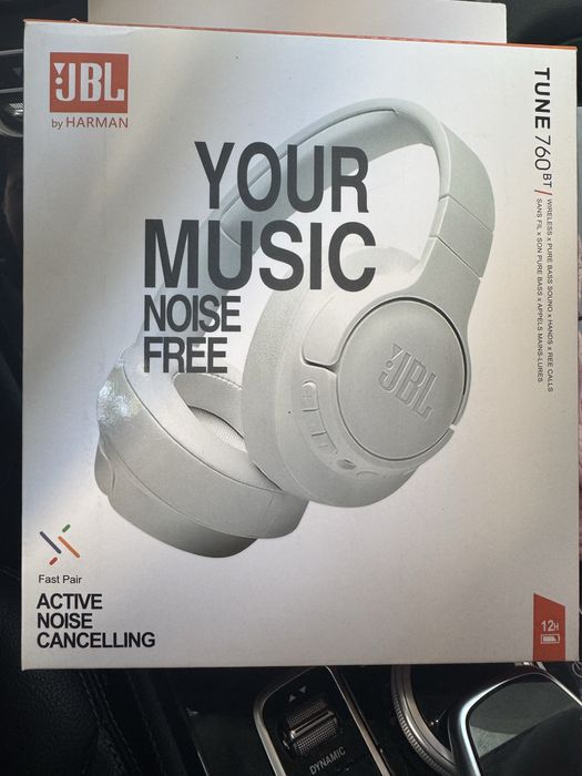 Phones JBL active noise canceling