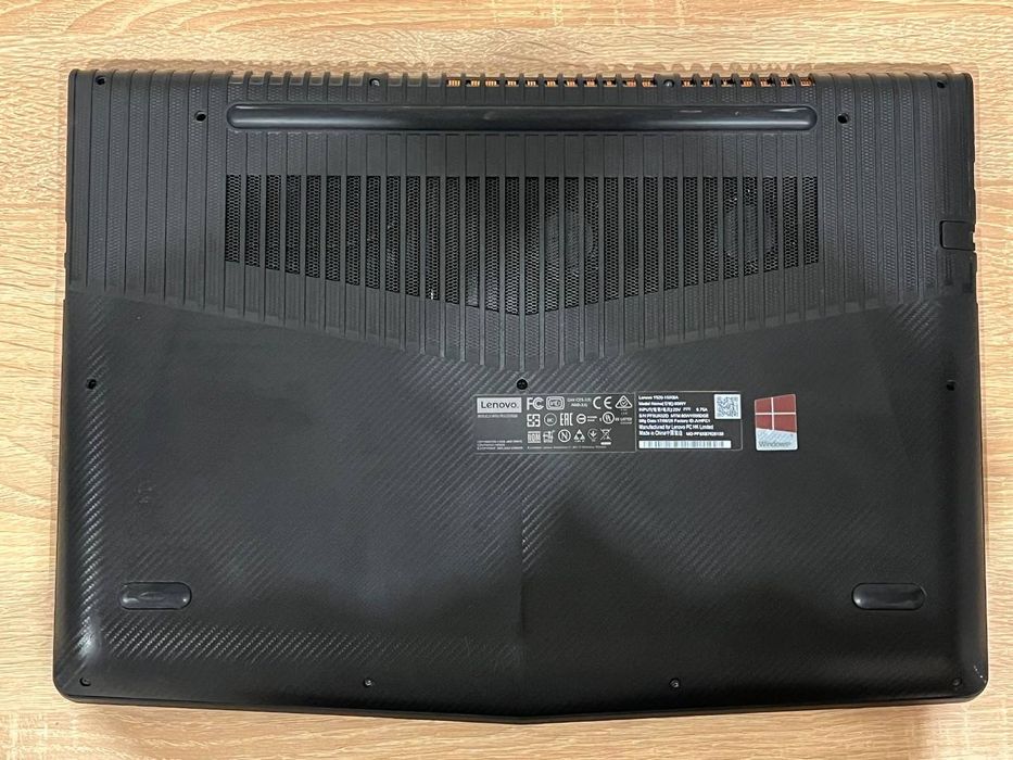 Lenovo Legion Y520 RX560 | i5-7300HQ | 8/256 GB | Win 11 Pro