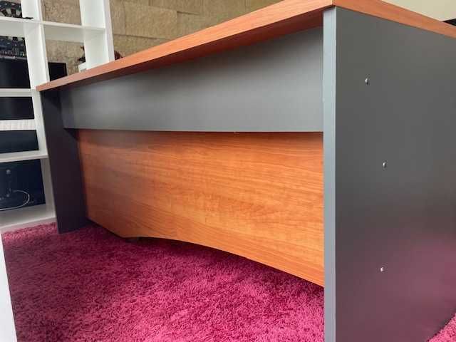 Secretária de escritório