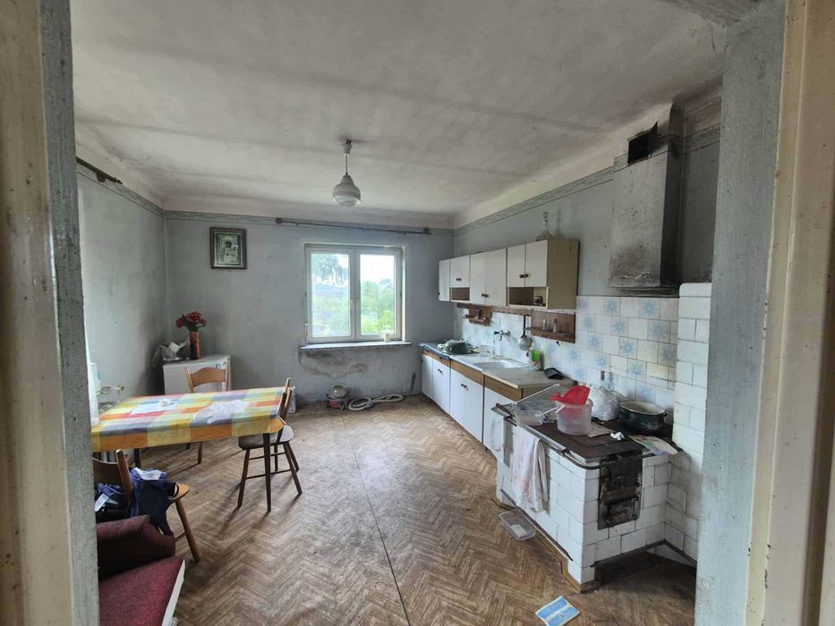 Siedlisko na sprzedaż – dom, dwa budynki gospodarcze i ponad 1,6 ha gruntów