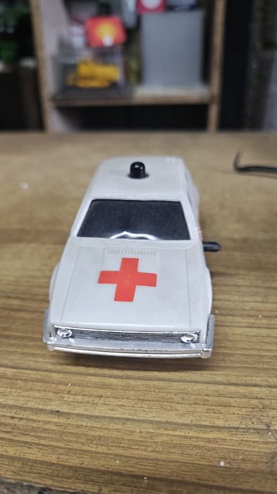 Yatming stare auto nakrecane
