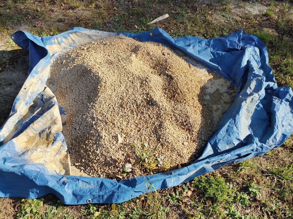 Oddam kruszywo kamień wysiewka  ok 200kg
