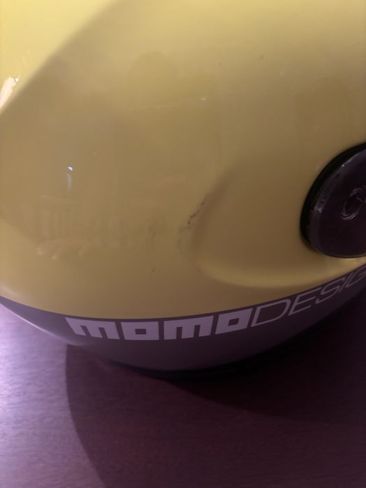 Capacete Momo design