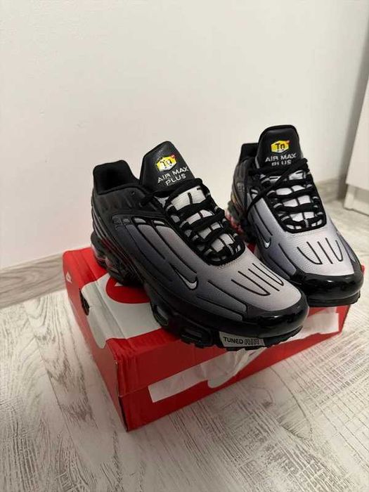 Nike Air Max Plus 3 Black Wolf Grey r.43
