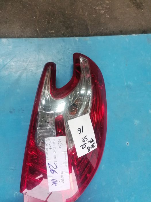 Farolins peugeot 208 de 2012 a 2015