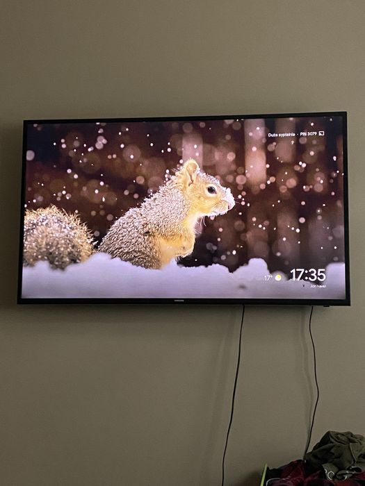 Telewizor Samsung 48″ 4K UHD seria 6 – jaśniejsze punkty na ekranie