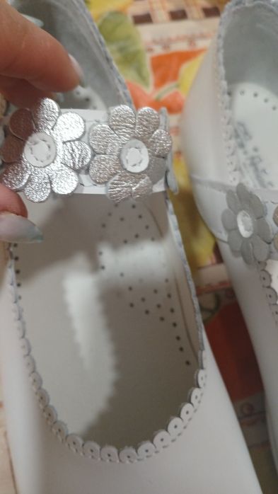 Sapatos de pele novos numero 36