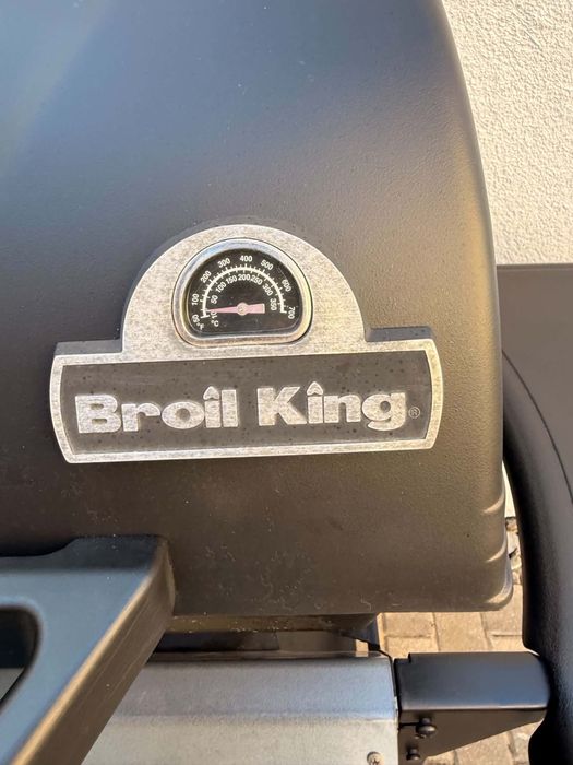 grill gazowy Broil King 2 palnikowy gratis pokrowiec