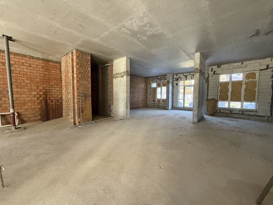 Здам приміщення в ЖК Гранд Бурже. 2 входи: на вулицю і у двір. 28кВт