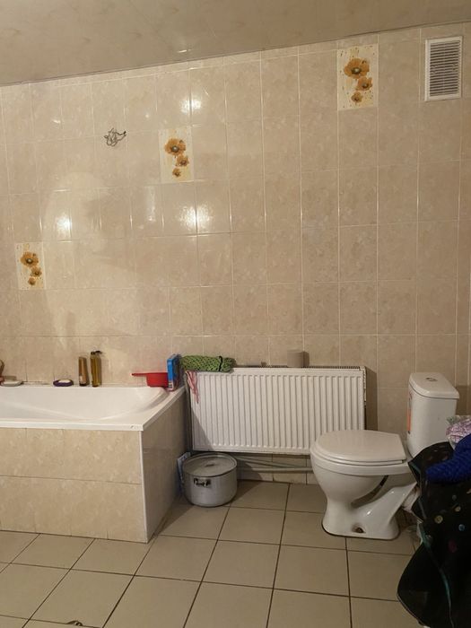 Будинок  в передмісті Житомира село Пряжів