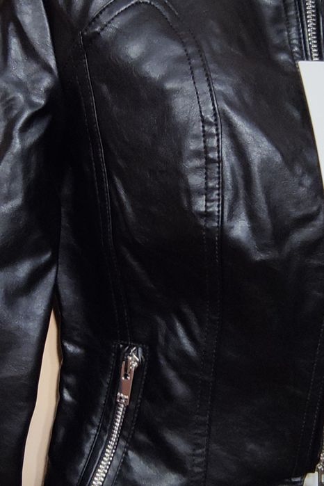 Куртка екошкіра  bershka  S