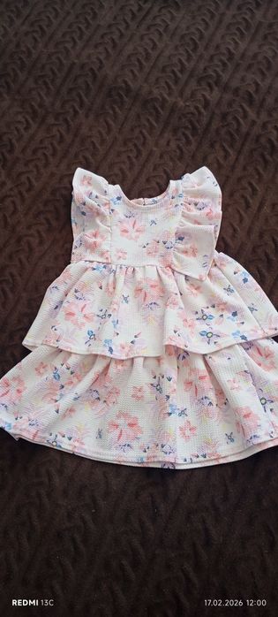 Сукні для дівчинки.