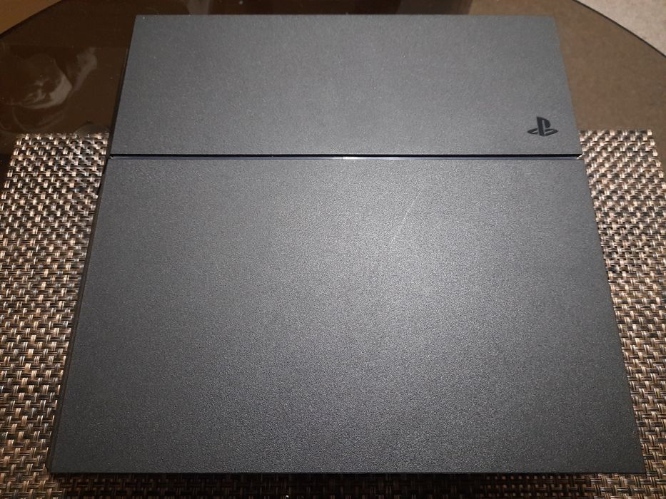PS4 Fat 500gb + 2 геймпада