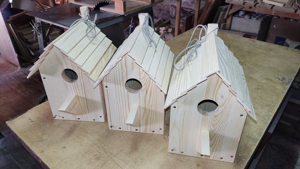 Шпаківня дерев'яна