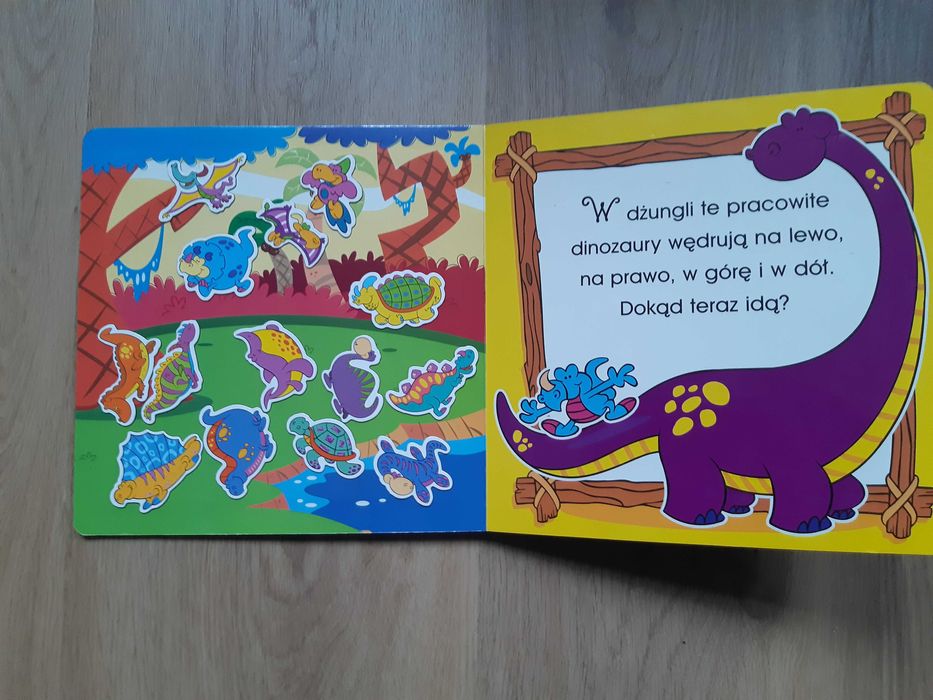 Książeczka z magnesami "Dzień z dinozaurami"