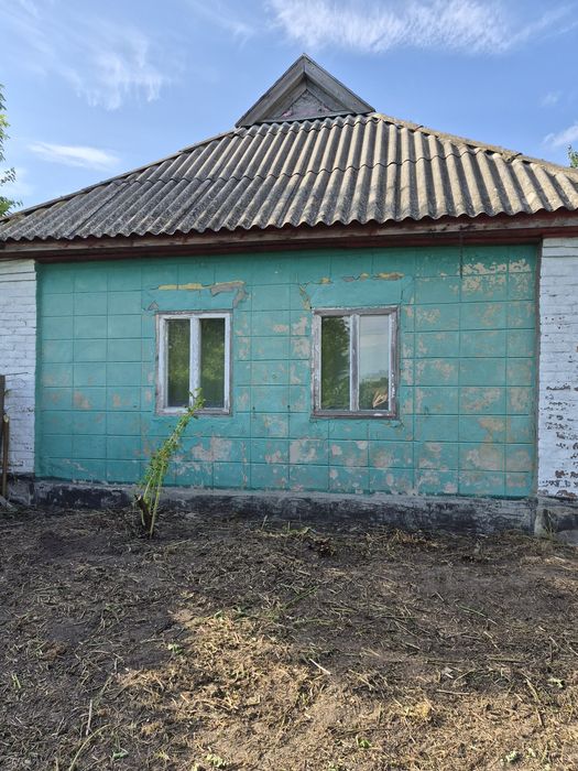 Продам будинок в тихому селі