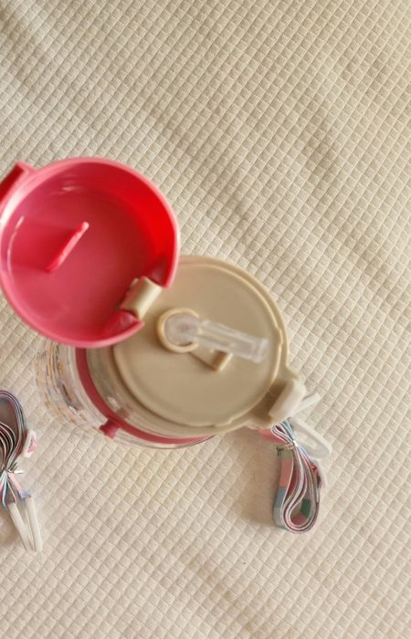 Рожева пляшка для води для дівчинки дитяча 900 мл