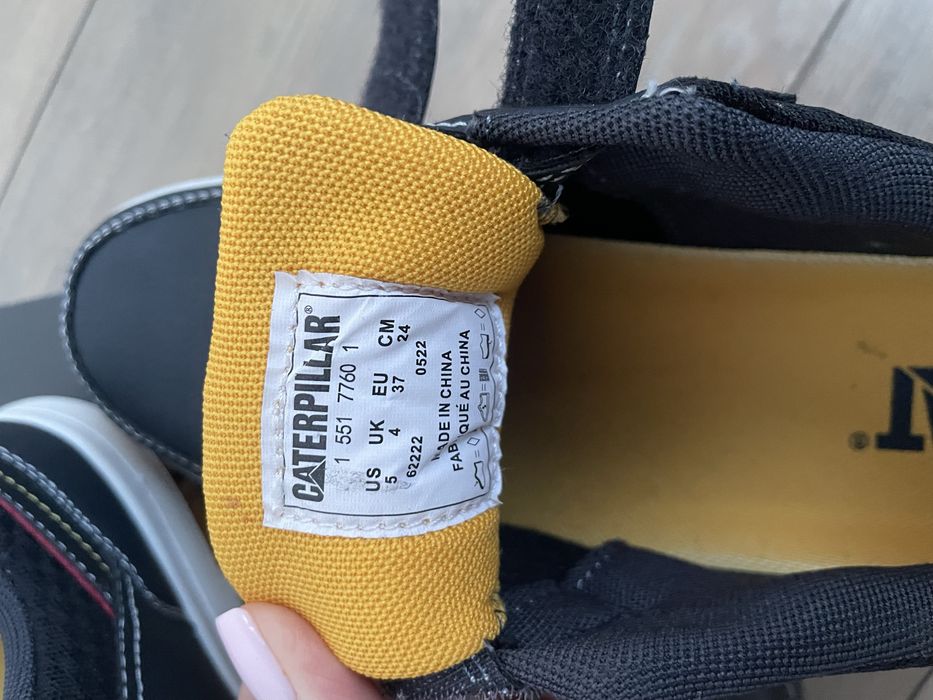 Демісезонне взуття на хлопчика 37 р. 24 см Caterpillar