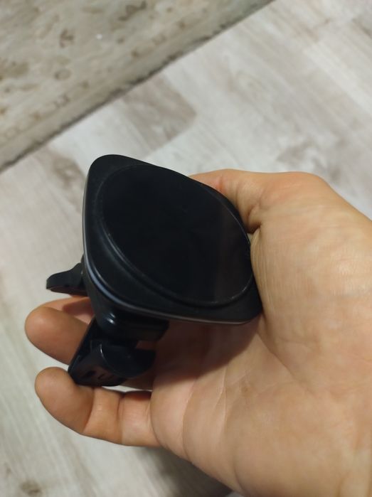 Bezprzewodowa ładowarka indukcyjna