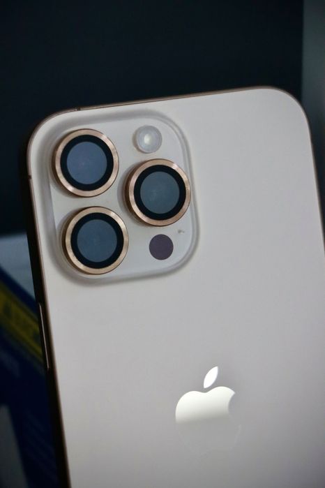 Продам iPhone 16 Pro Max, 256 ГБ