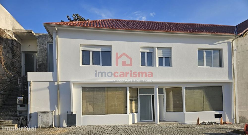 Moradia T3 Remodelada em Fase Final de Acabamentos em Vila das Aves, S