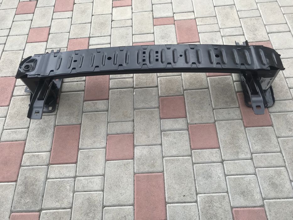 Усилитель бампера