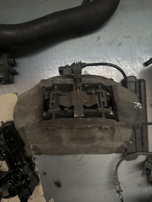 Супорта передні задні мерседес w211 w219 w220 w210