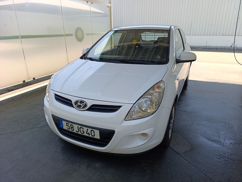 Hyundai i20 1.4 CRDi (90cv) – Apenas 156.000 km – Muito EconómicoDescrição:
