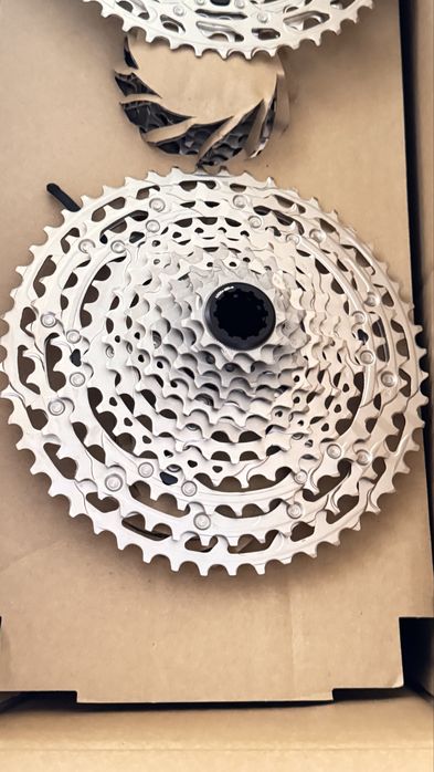 Оригінал Касета Shimano deore  CS-M6100-12 Нова