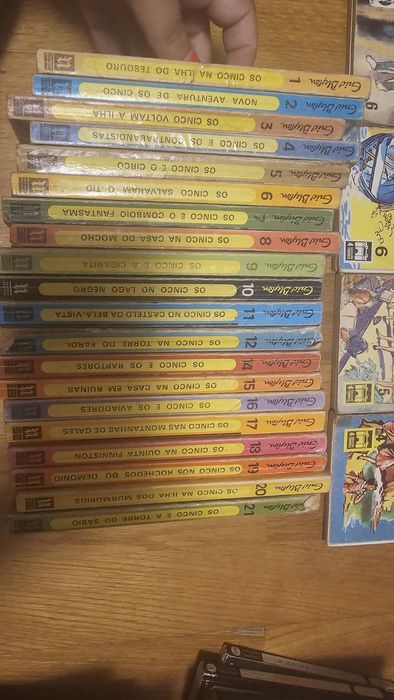 Vendo colecção os cinco 1-21