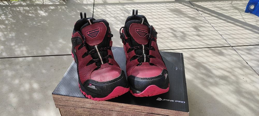 Buty trekkingowe Alpine Pro TRIGLAV 4. Rozmiar 40