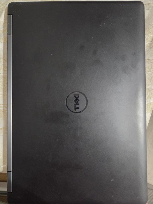 Laptop Latitude E550