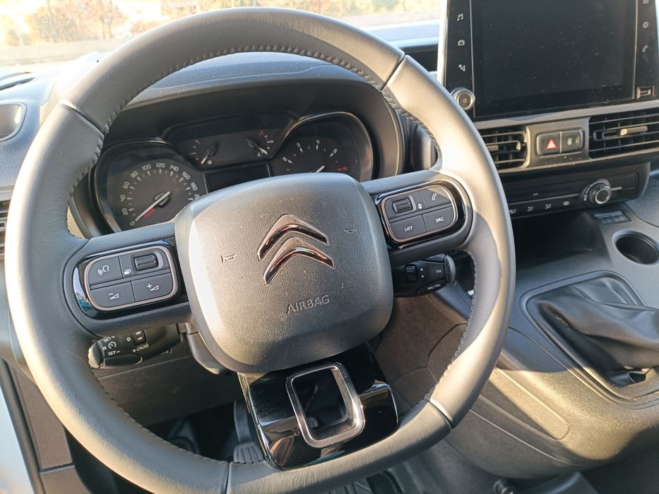 Volante Citroen Berlingo Van K9 de 2020
