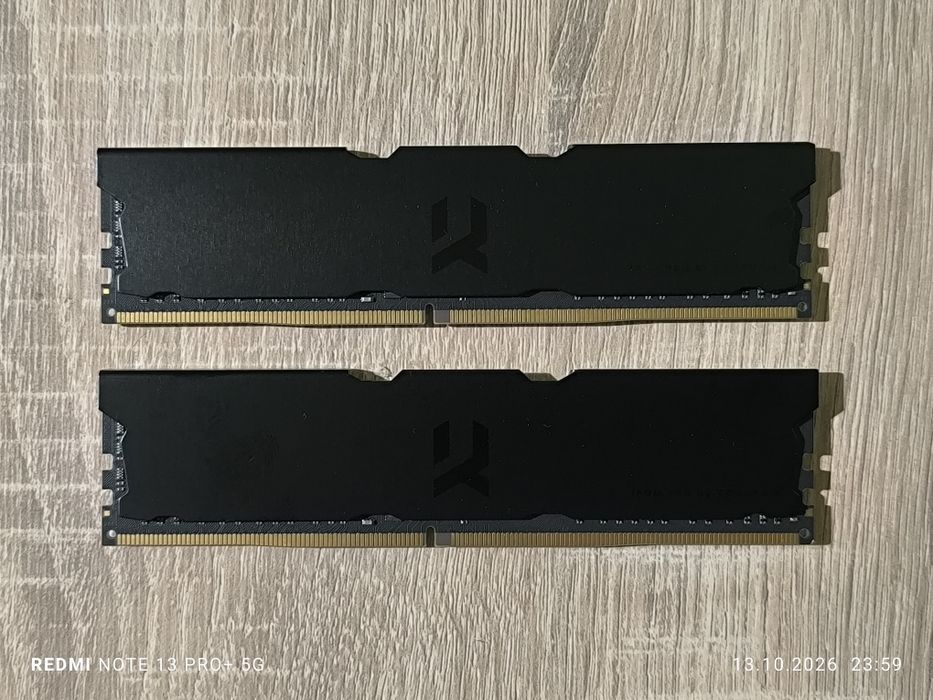 Pamięć RAM DDR4 16GB (2x8) 3600 CL18 GoodRAM IRDM PRO