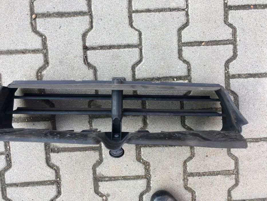 żaluzja do pasa przedniego bmw 1 e87 e88 disel