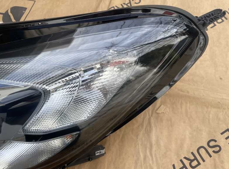 oticas frontais ESQ/DT opel corsa E (X15)