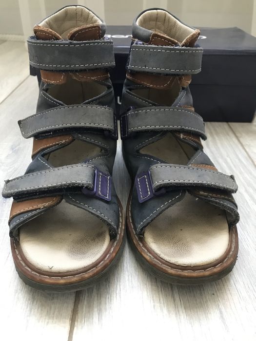 Шкіряні сандалі Rest orto, розмір 28