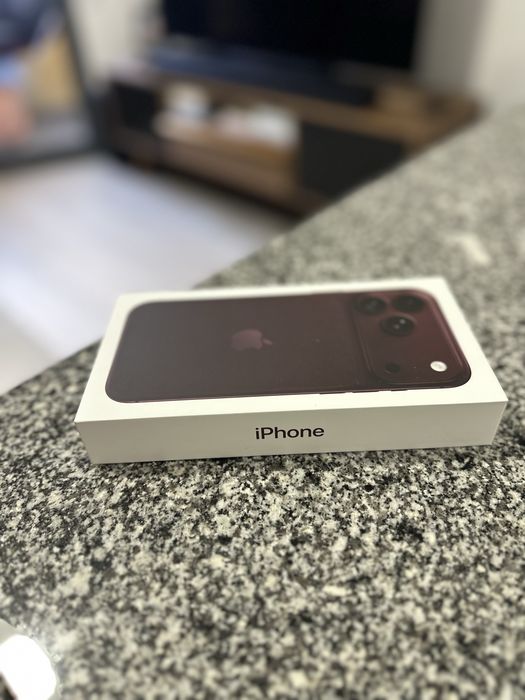 Iphone 18 PRO MAX Bordô 256gb