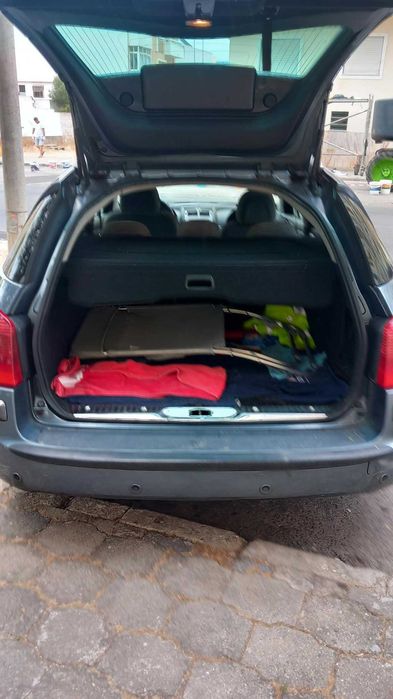 Vendo Peogeut 407 HDi 16