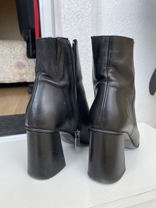 Botas / botins de salto tamanho 35