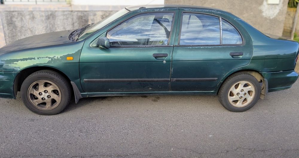 Nissan almera 1.4 gasolina 1996