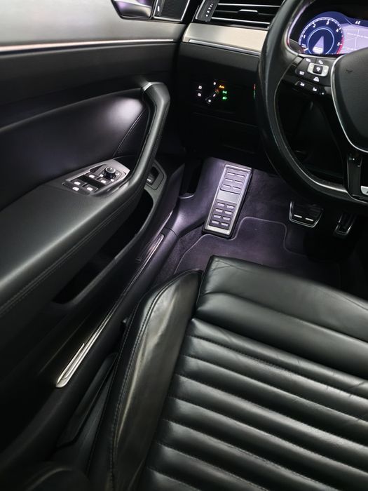 VW Passat Variant 2.0 TDI R-Line | Full Extras | Panorâmico | Virtual